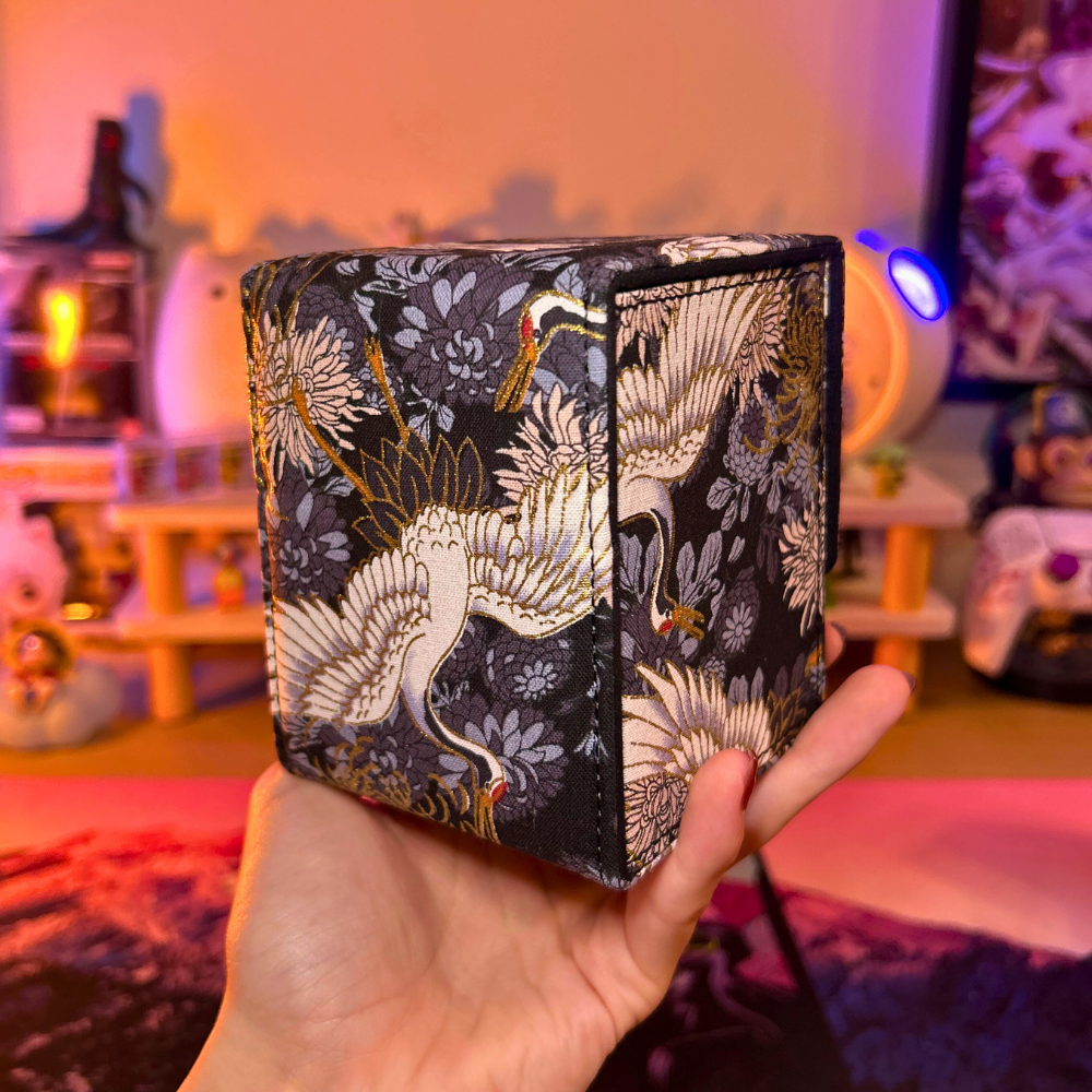 120+ Card Magnetic Deck Box – Display Window Case for MTG, Pokémon & Yu-Gi-Oh!